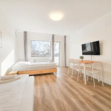 Tolstov - Monteurwohnungen - 2 Schlafzimmer - Küche - Balkon - Waschmaschine - 25 Min Zur Messe Dus *