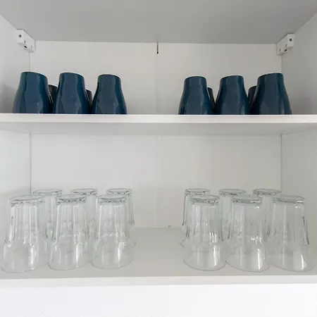 Raj Living - Monteurwohnung - 2 Schlafzimmer - Kueche - Balkon - Waschmaschine - 25 Min Zur Messe Dus Apartment Heiligenhaus