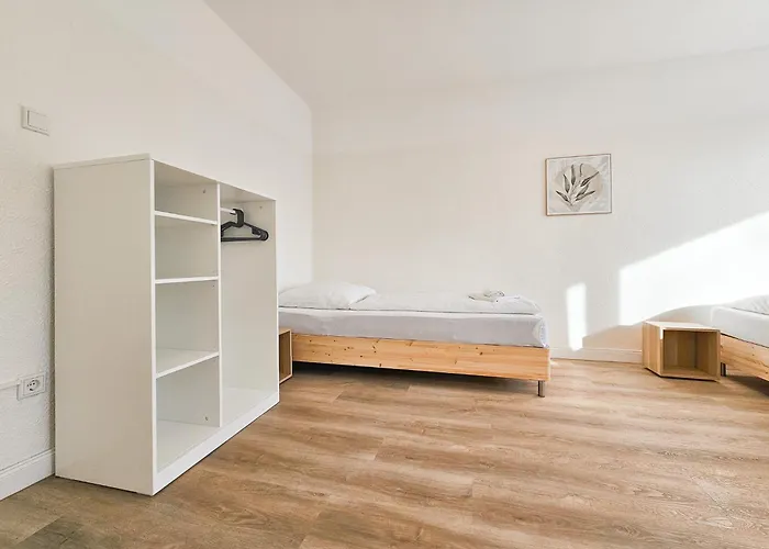 Tolstov - Monteurwohnungen - 2 Schlafzimmer - Kueche - Balkon - Waschmaschine - 25 Min Zur Messe Dus * Heiligenhaus